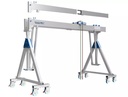 Portaalkraan, verrijdbaar onder last. Dubbelligger, uitgevoerd in aluminium. 01